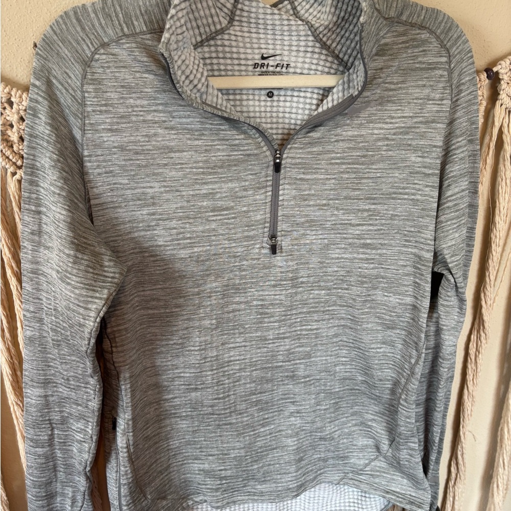 Nike Dri-FIT Striped Pullover